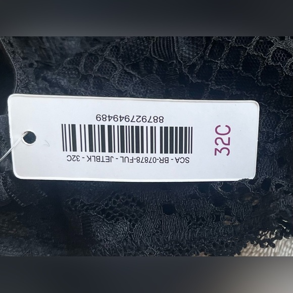 Adore Me (NWT) 32 C black lace floral bra - clothes - Picture 15 of 17